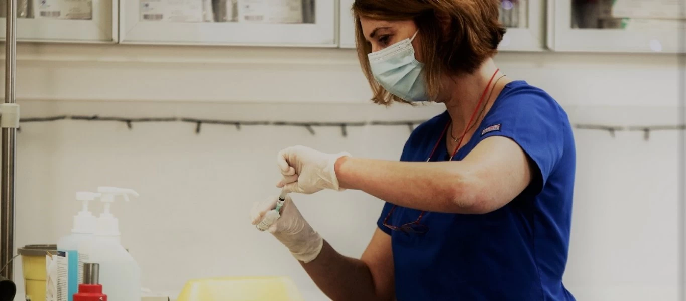 Νέα στοιχεία της ΕΕ: 12.184 θάνατοι και πάνω από 1 εκατ. παρενέργειες μετά από εμβολιασμό κατά του κορωνοϊού